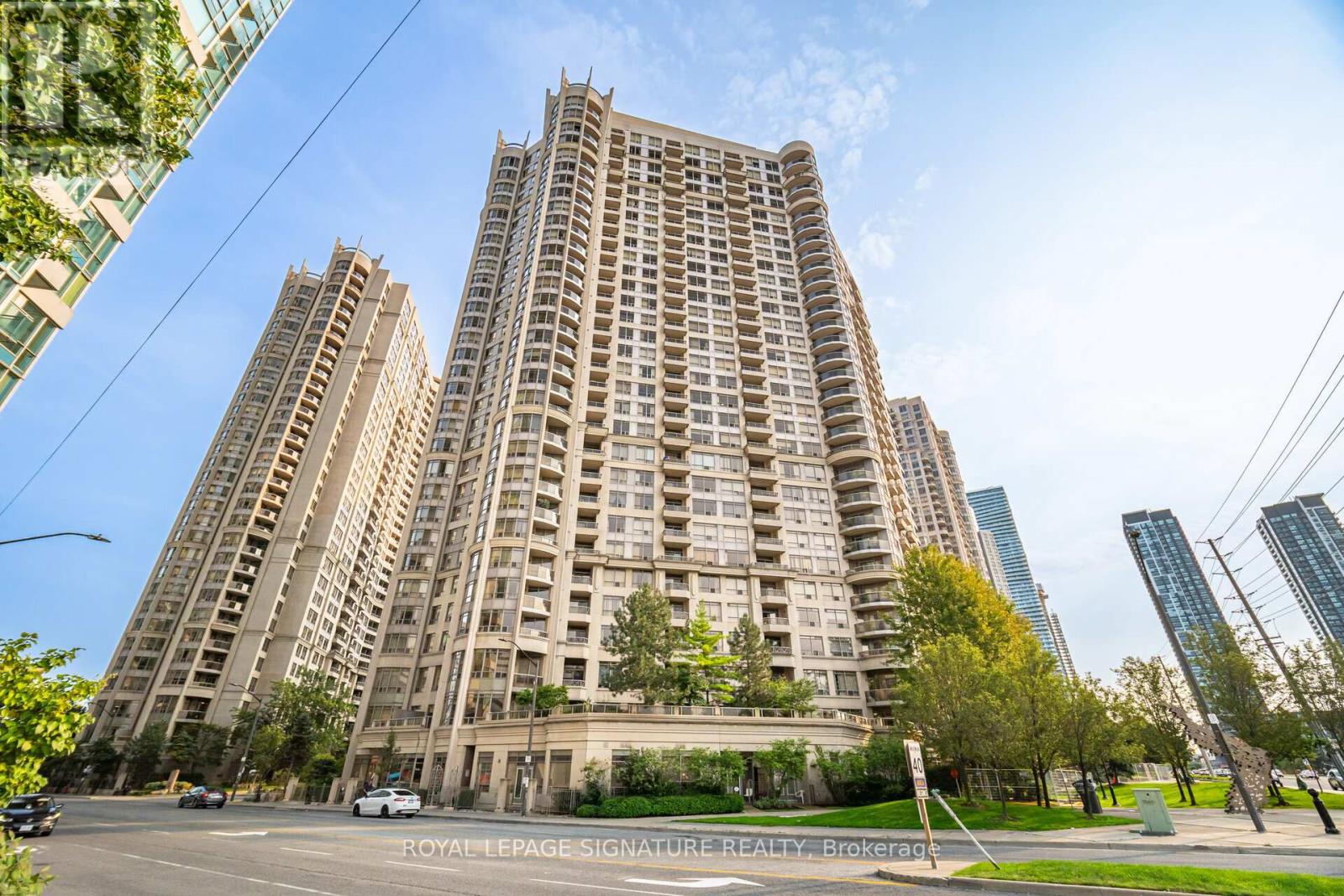3028 - 3888 DUKE OF YORK BOULEVARD, Mississauga, Ontario