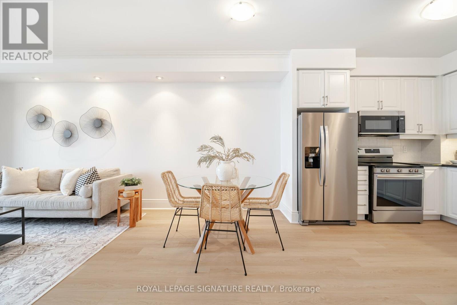 3028 - 3888 Duke Of York Boulevard, Mississauga, Ontario  L5B 4P5 - Photo 12 - W12712674