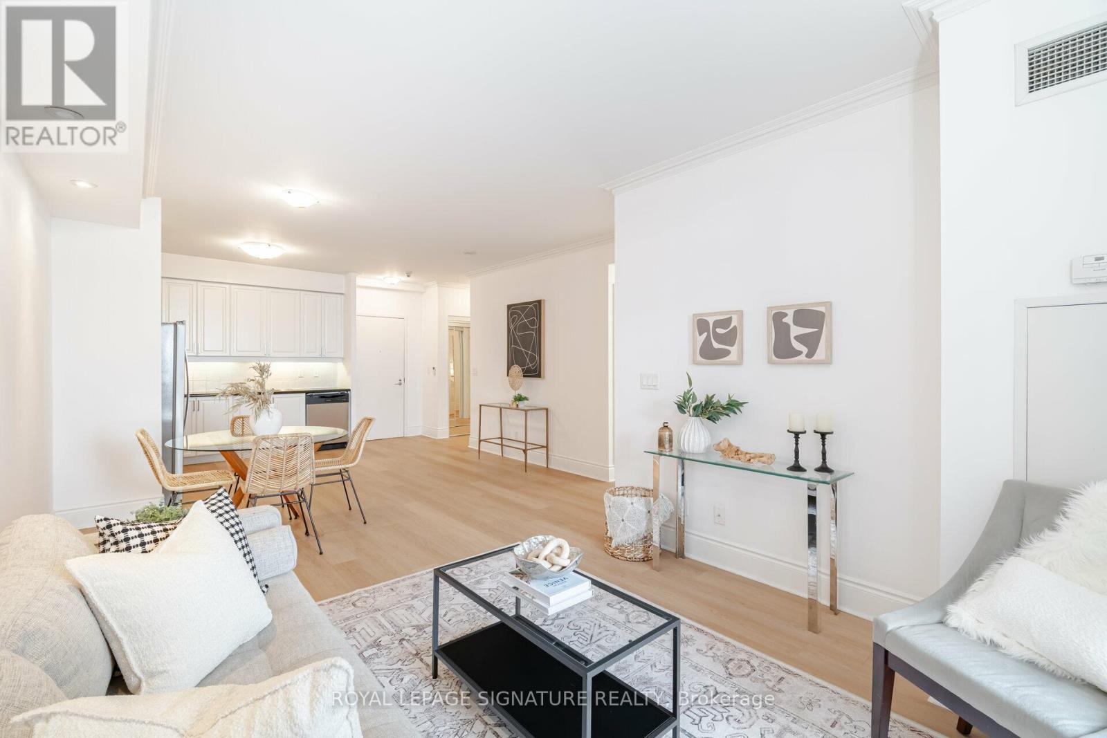 3028 - 3888 Duke Of York Boulevard, Mississauga, Ontario  L5B 4P5 - Photo 16 - W12712674