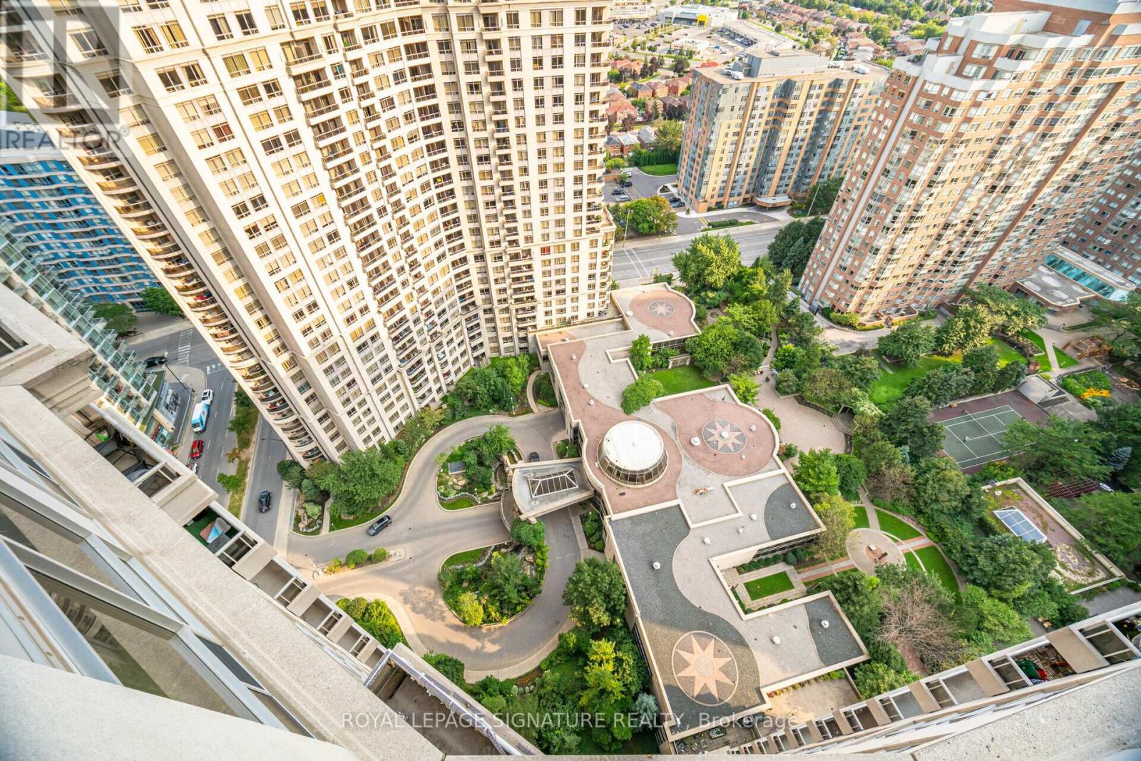 3028 - 3888 Duke Of York Boulevard, Mississauga, Ontario  L5B 4P5 - Photo 41 - W12712674