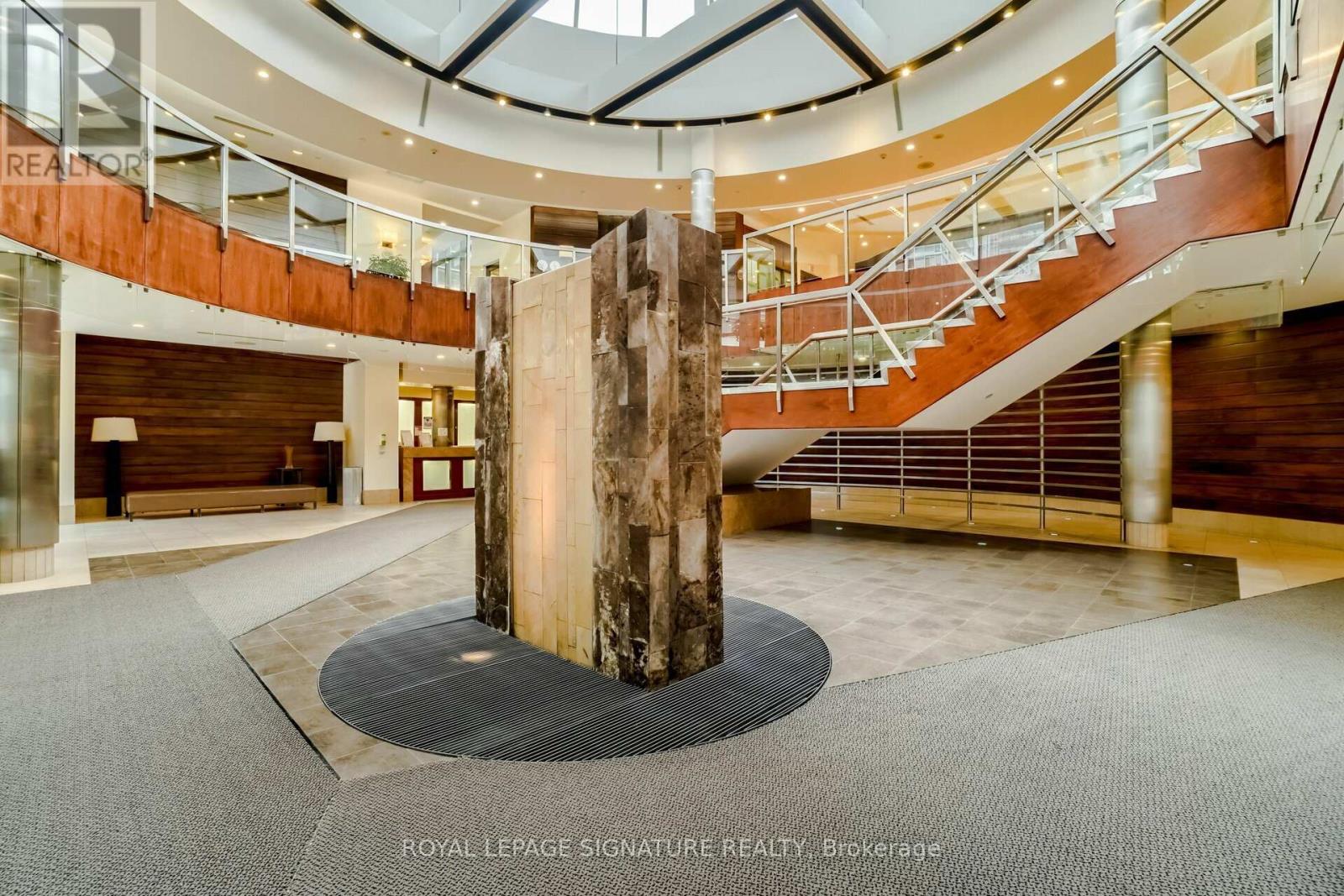 3028 - 3888 Duke Of York Boulevard, Mississauga, Ontario  L5B 4P5 - Photo 44 - W12712674