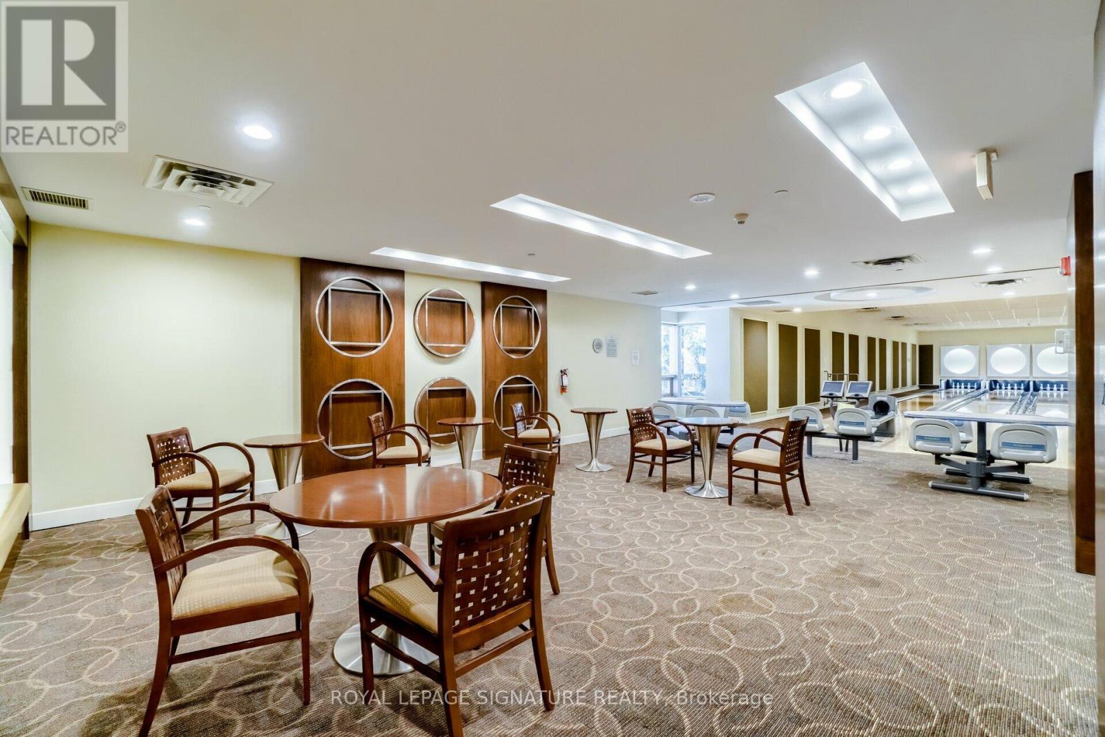 3028 - 3888 Duke Of York Boulevard, Mississauga, Ontario  L5B 4P5 - Photo 49 - W12712674