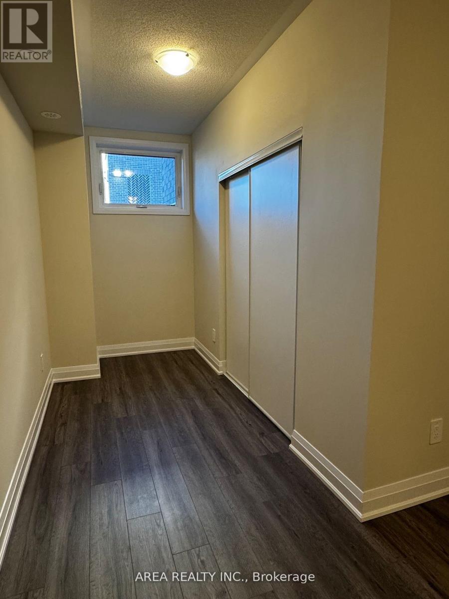 125 - 1565 Rose Way, Milton, Ontario  L9E 0J2 - Photo 9 - W12712698