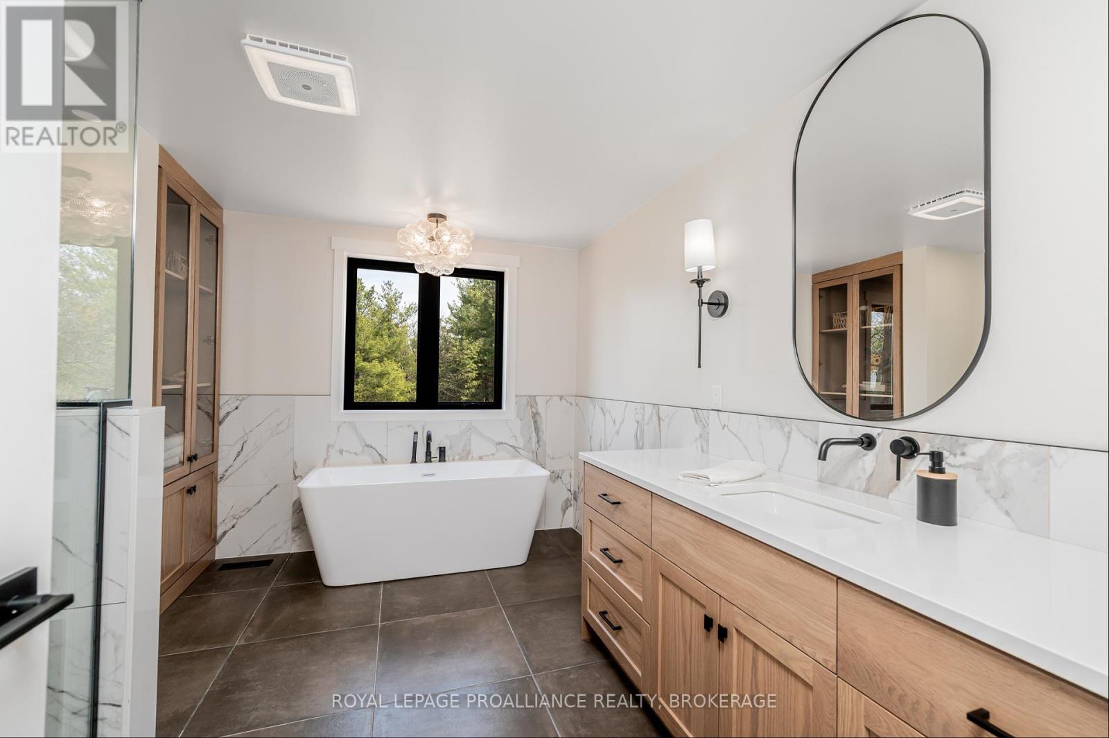 2924 Highway 2, Kingston (City North Of 401), Ontario  K7L 4V1 - Photo 22 - X12712840