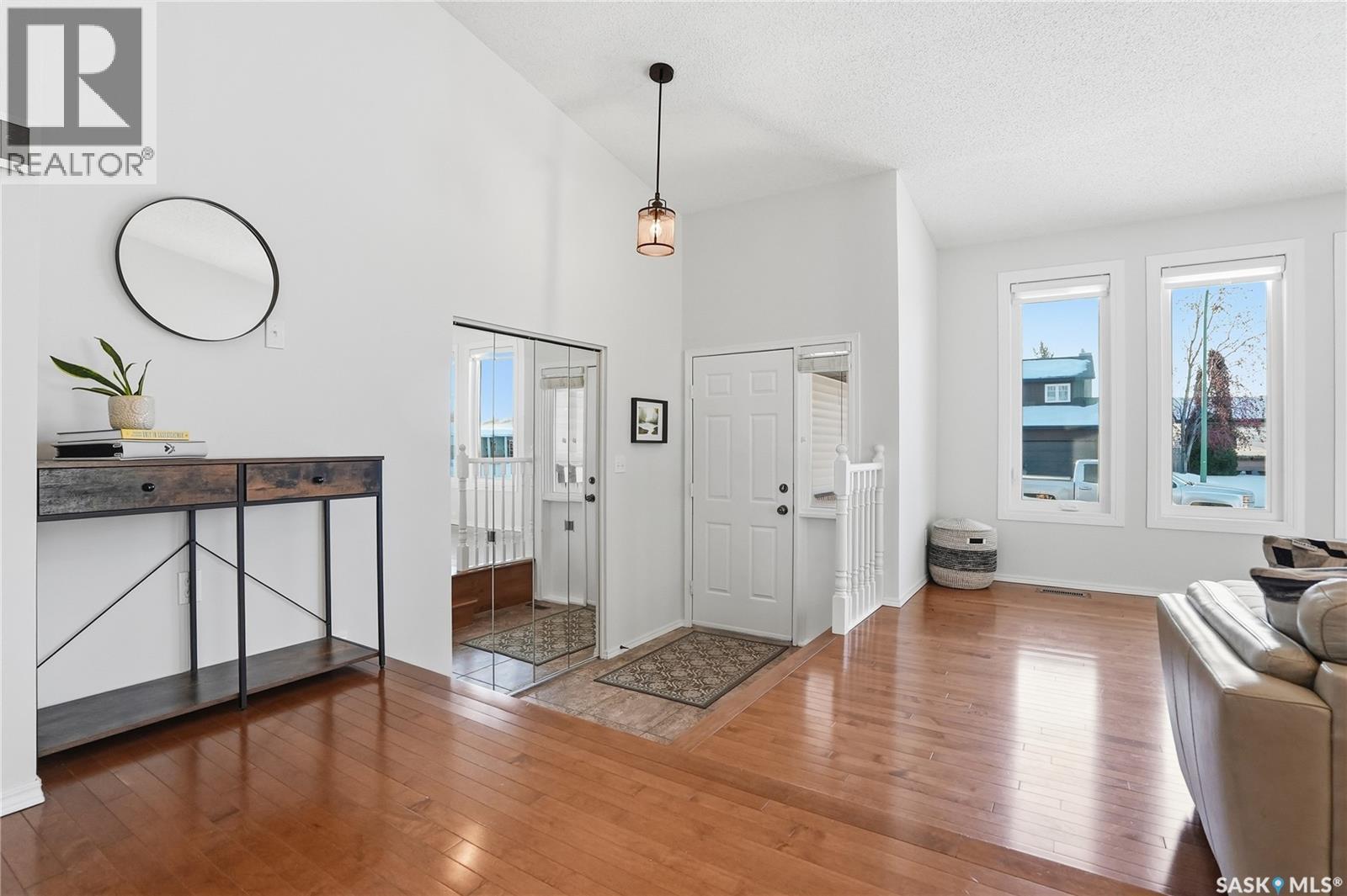 215 Wickenden Crescent, Saskatoon, Saskatchewan  S7N 3X7 - Photo 5 - SK027094