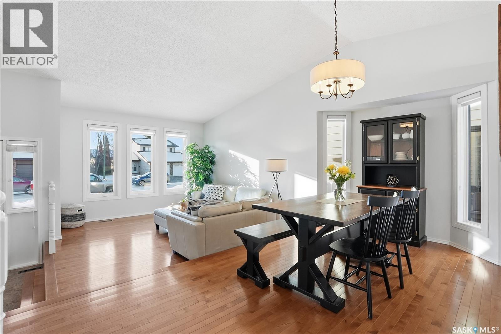 215 Wickenden Crescent, Saskatoon, Saskatchewan  S7N 3X7 - Photo 9 - SK027094