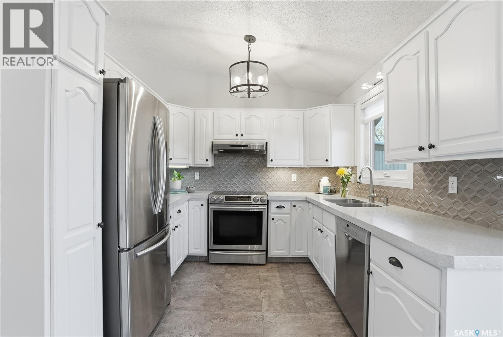 215 Wickenden Crescent, Saskatoon, Saskatchewan  S7N 3X7 - Photo 12 - SK027094