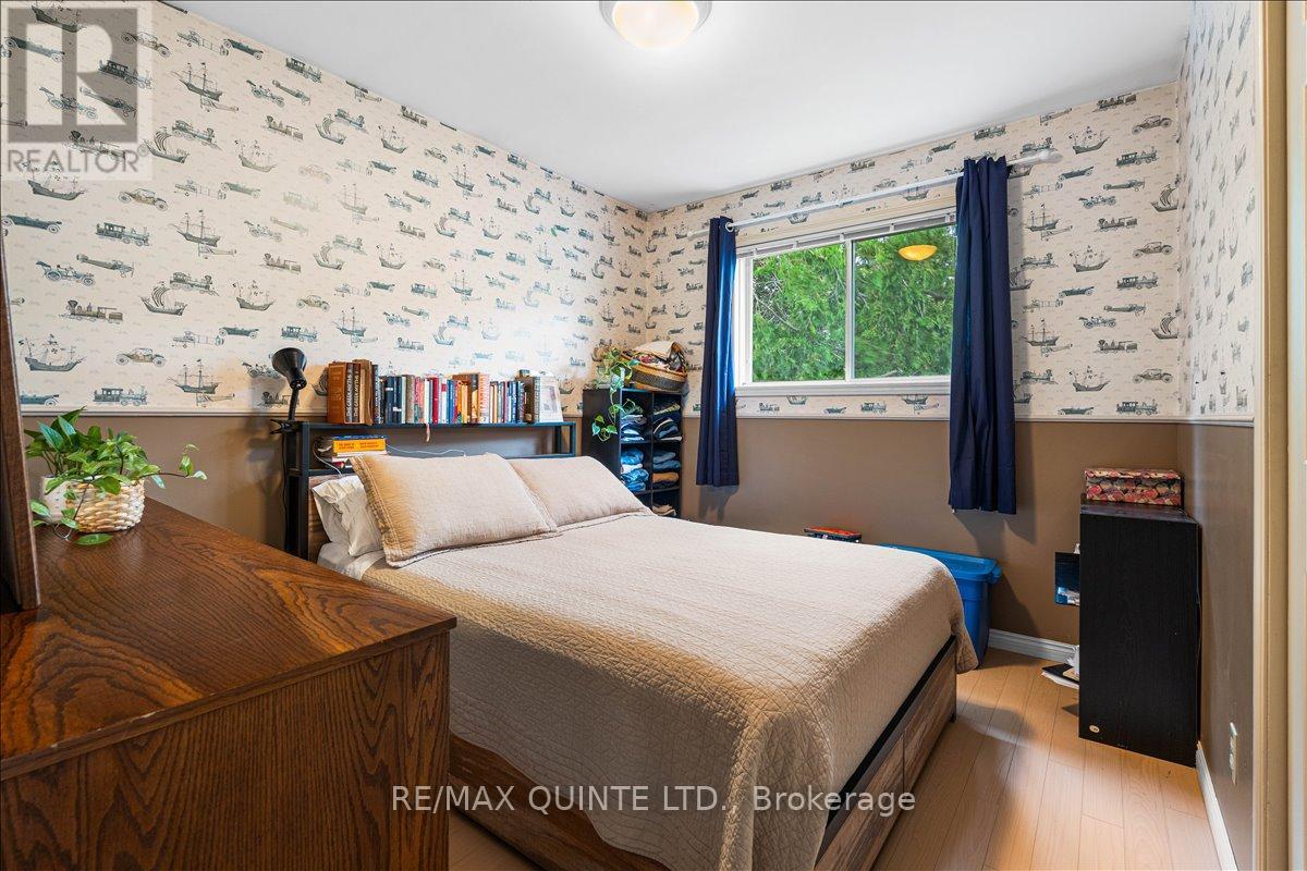 57 Kensington Crescent, Belleville (Belleville Ward), Ontario  K8P 4T4 - Photo 24 - X12712792