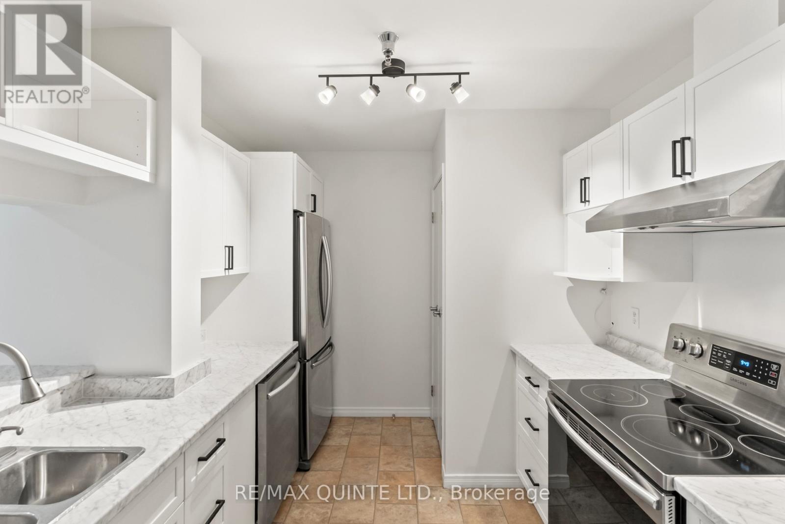 207 - 20 Fourth Avenue, Quinte West, Ontario  K8V 5N3 - Photo 10 - X12712830