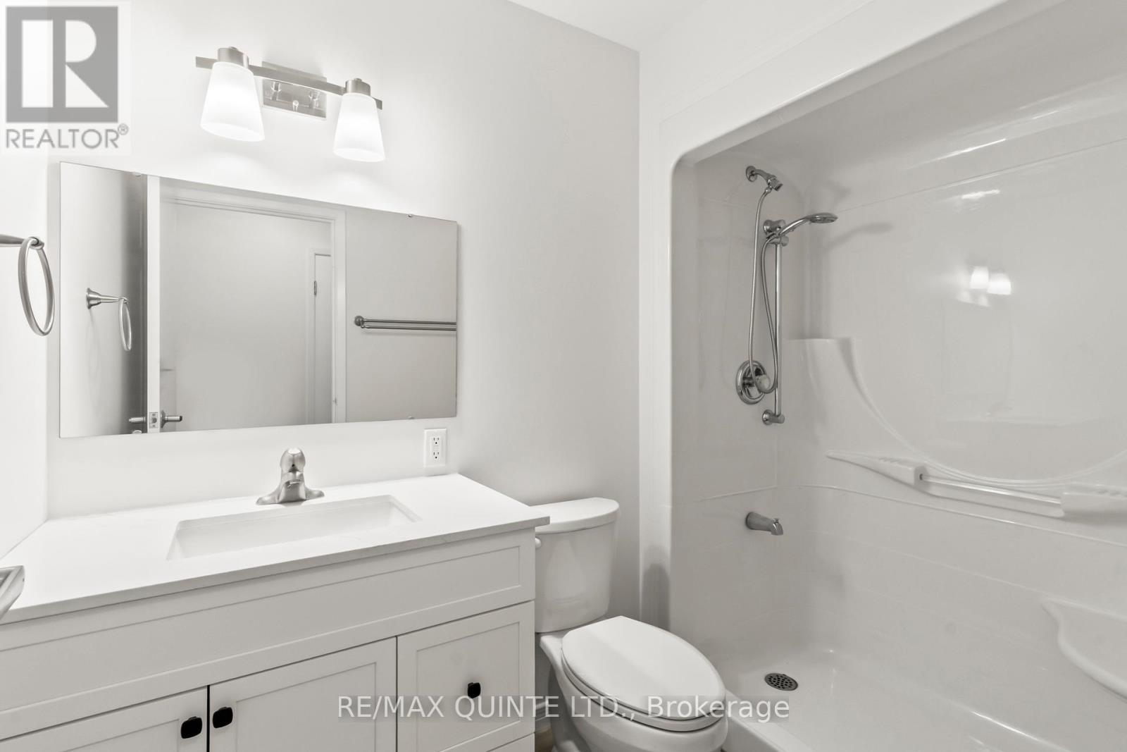 207 - 20 Fourth Avenue, Quinte West, Ontario  K8V 5N3 - Photo 20 - X12712830