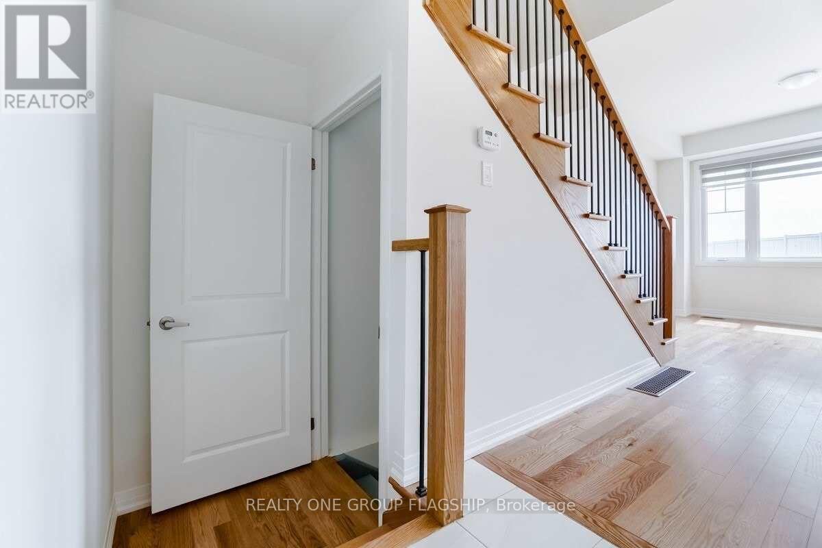 269 Provident Way S, Hamilton, Ontario  L0R 1W0 - Photo 5 - X12712552