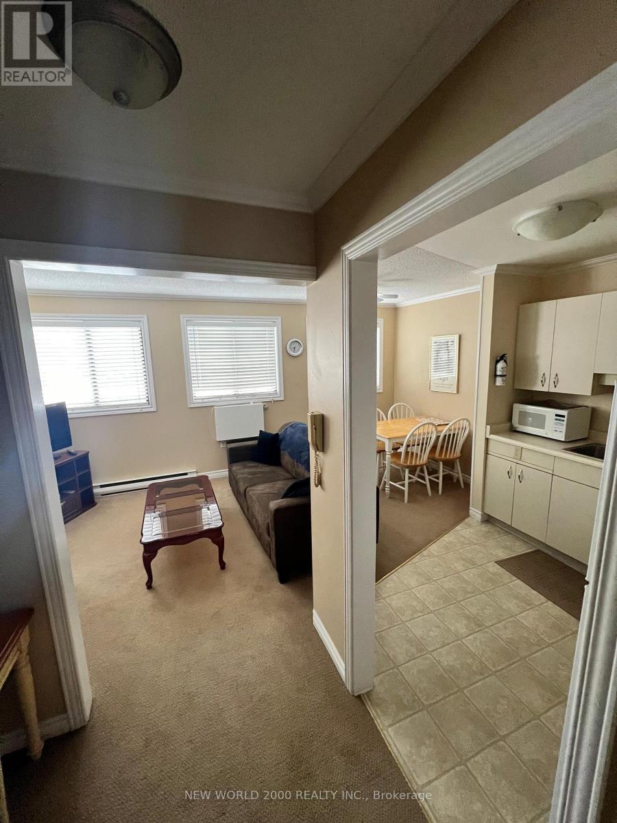 154 Ainslie St N Street, Cambridge, Ontario  N1R 3P5 - Photo 3 - X12712650