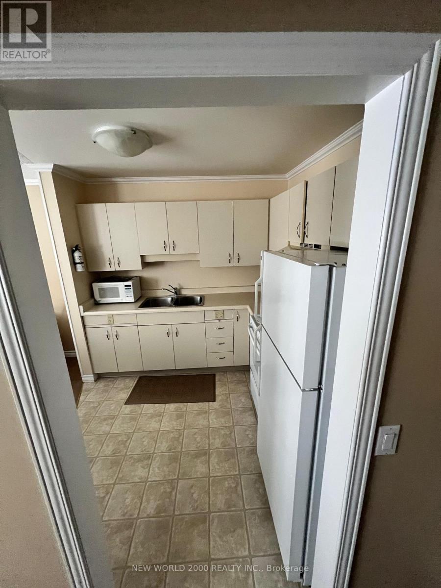 154 Ainslie St N Street, Cambridge, Ontario  N1R 3P5 - Photo 6 - X12712650