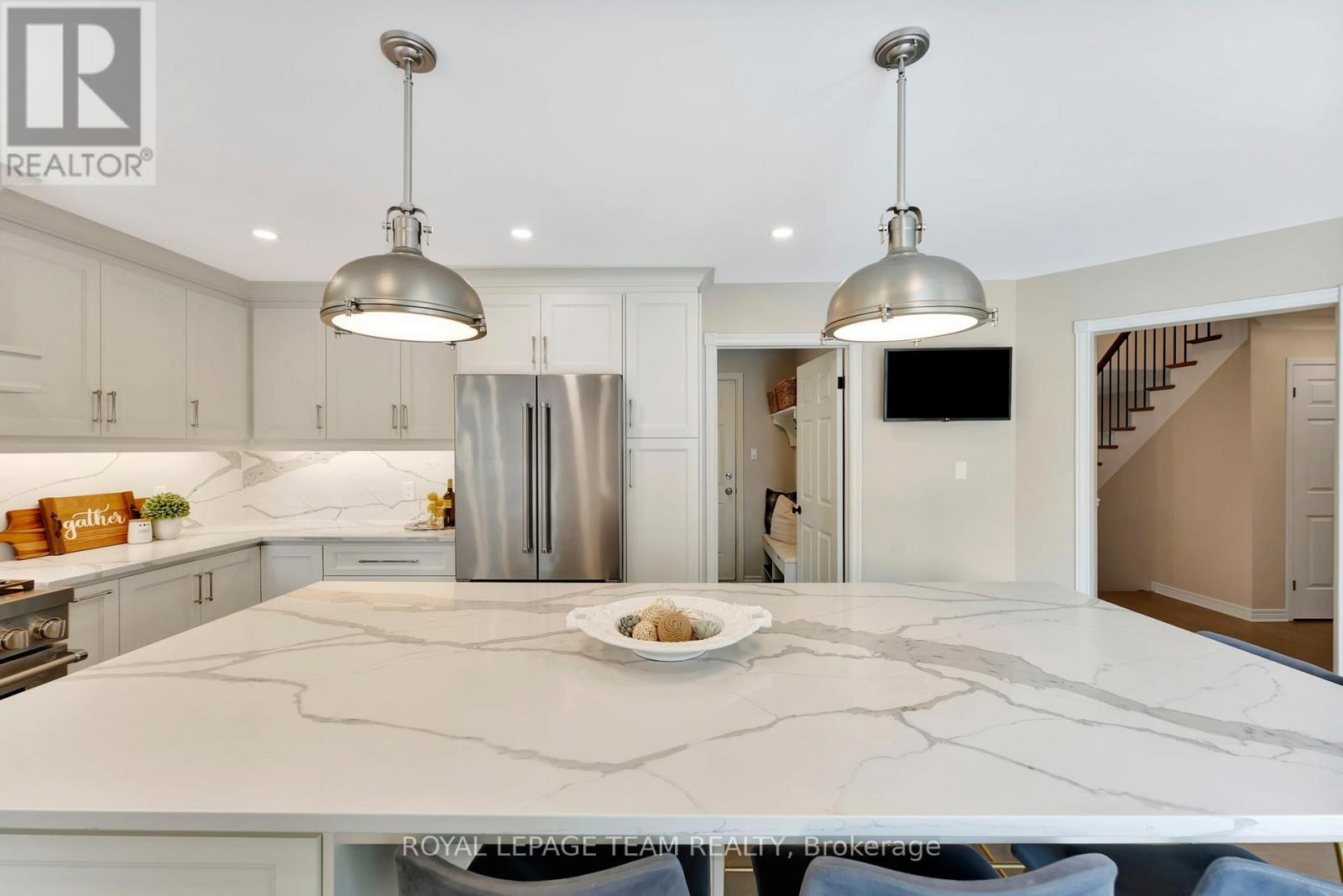 14 Belton Avenue, Ottawa, Ontario  K2S 1G7 - Photo 17 - X12712754