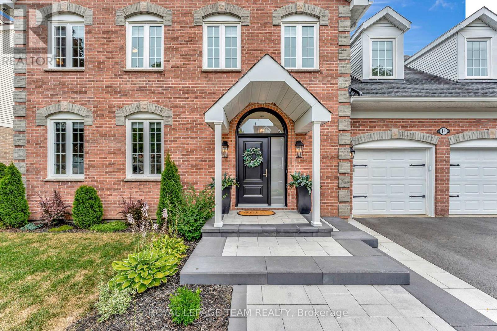 14 Belton Avenue, Ottawa, Ontario  K2S 1G7 - Photo 3 - X12712754