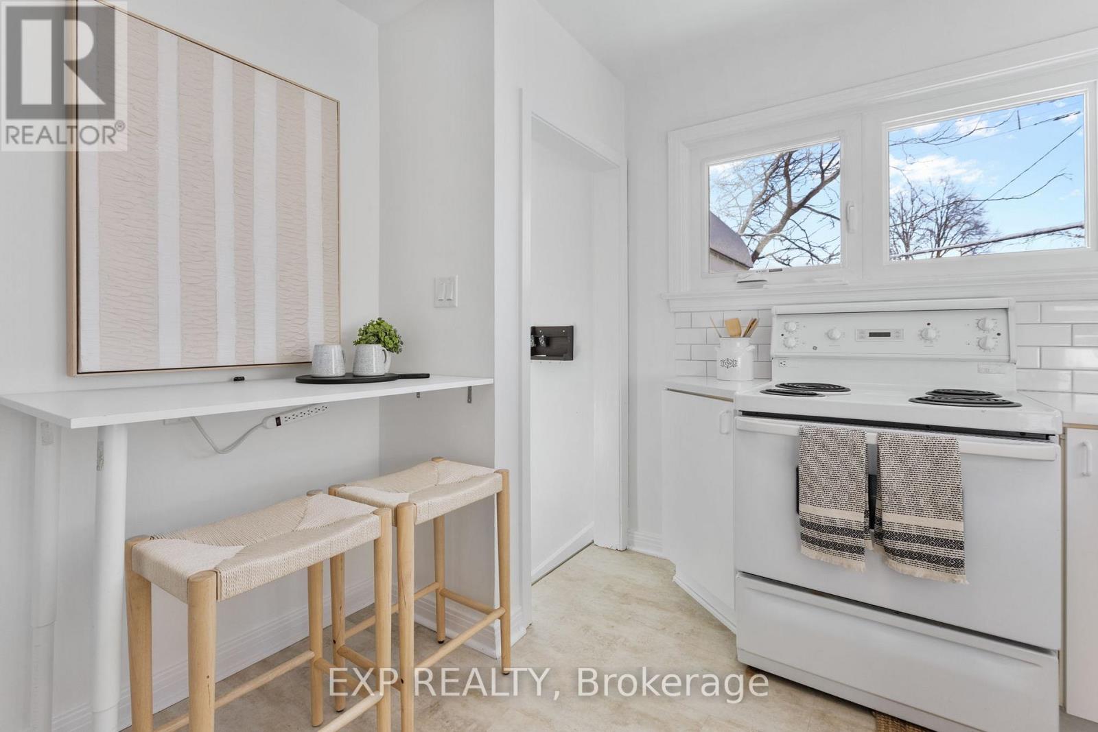 576 Donald Street, Ottawa, Ontario  K1K 1L6 - Photo 12 - X12712828