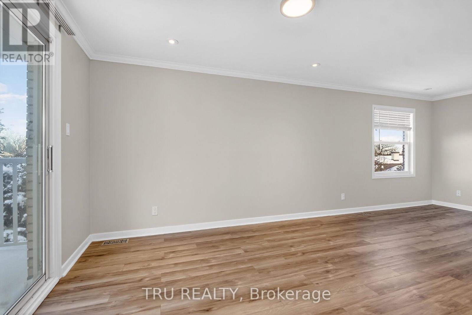 12 Apache Crescent, Ottawa, Ontario  K2E 6H7 - Photo 25 - X12712864