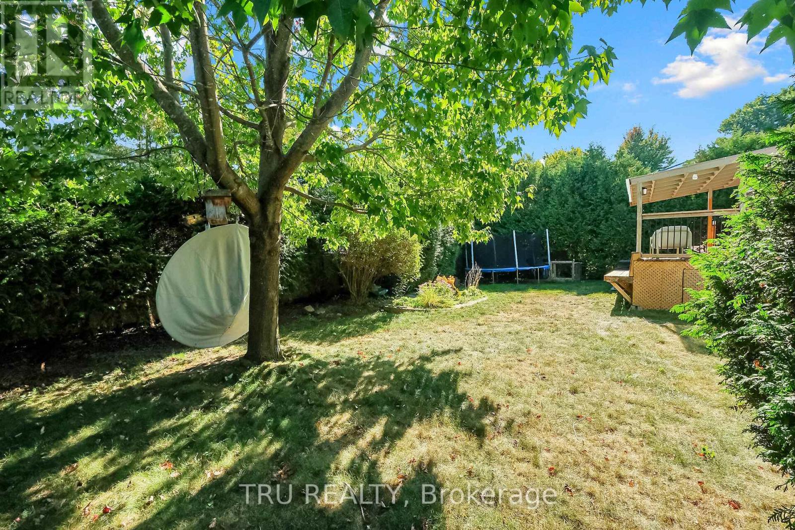 12 Apache Crescent, Ottawa, Ontario  K2E 6H7 - Photo 45 - X12712864