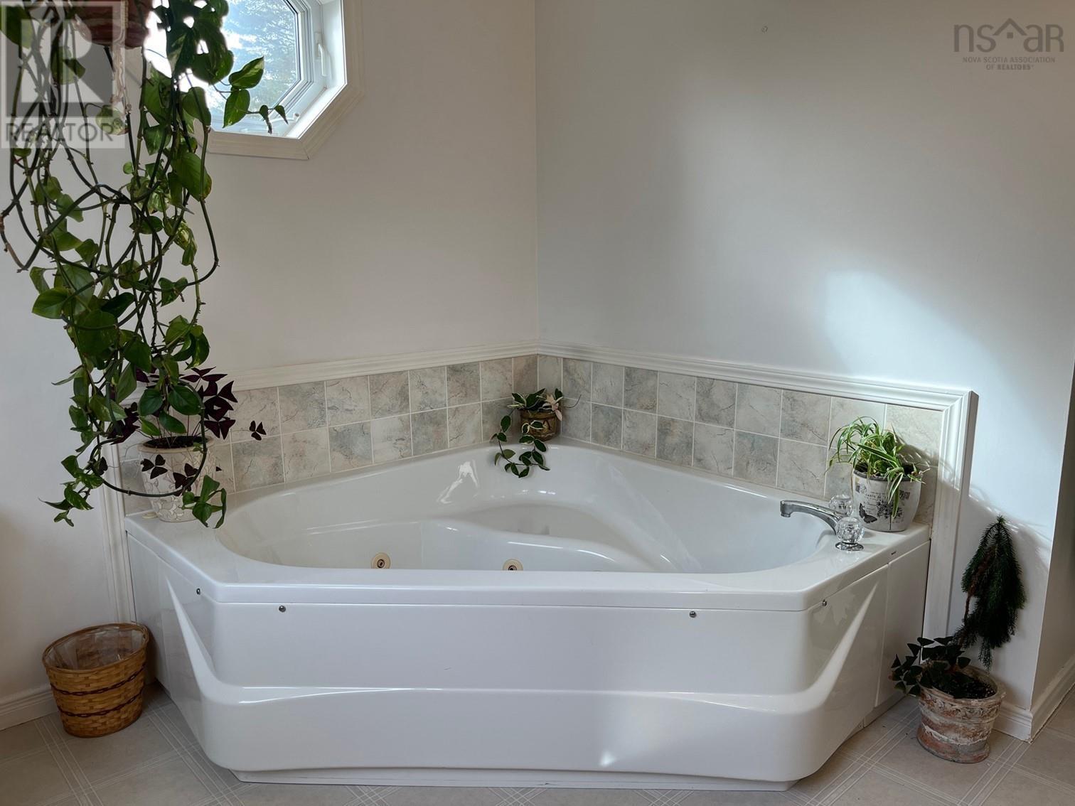 33 Kirk Road, Middle Stewiacke, Nova Scotia  B0N 1C0 - Photo 13 - 202526165