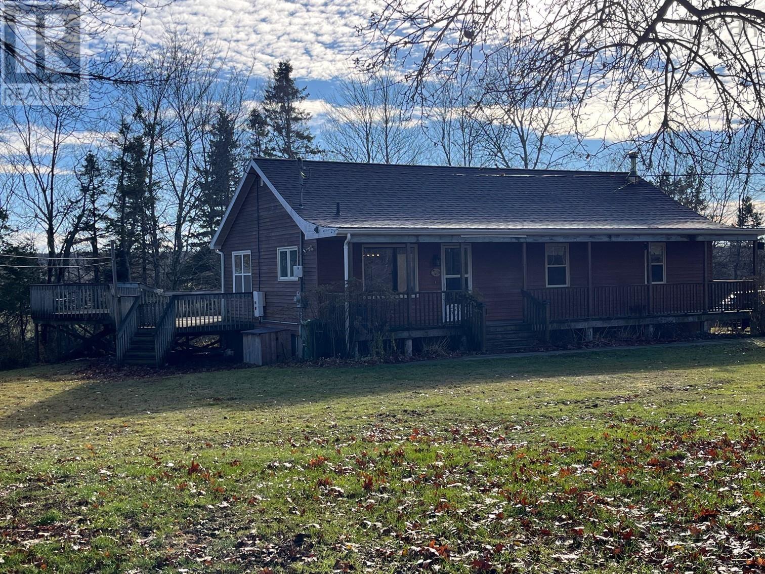 33 Kirk Road, Middle Stewiacke, Nova Scotia  B0N 1C0 - Photo 2 - 202526165