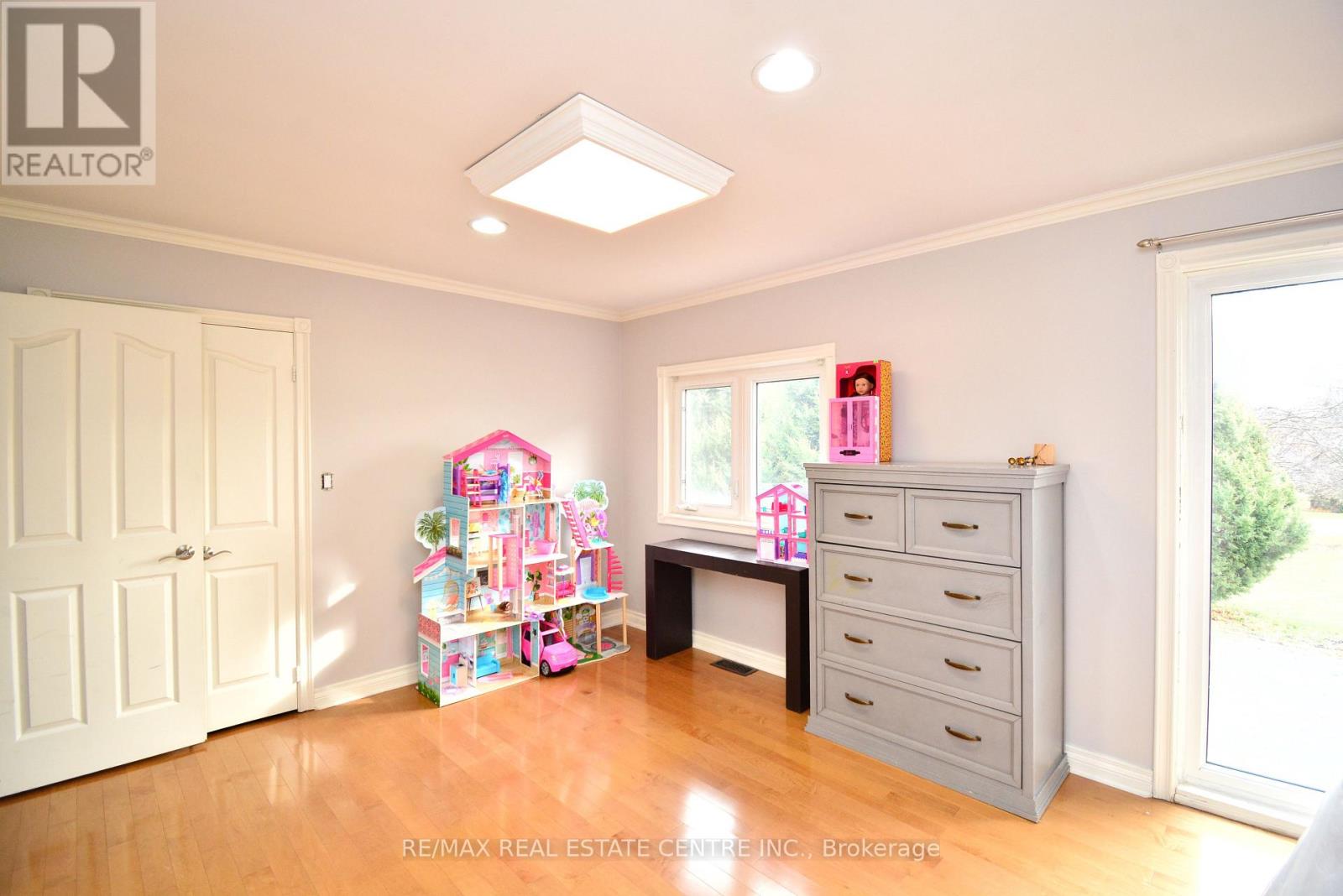 20 Crescent Hill Drive N, Brampton, Ontario  L6S 1C7 - Photo 15 - W12588524