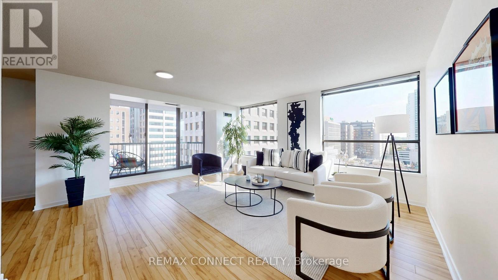 1002 - 47 St Clair Avenue W, Toronto, Ontario  M4V 3A5 - Photo 10 - C12673228