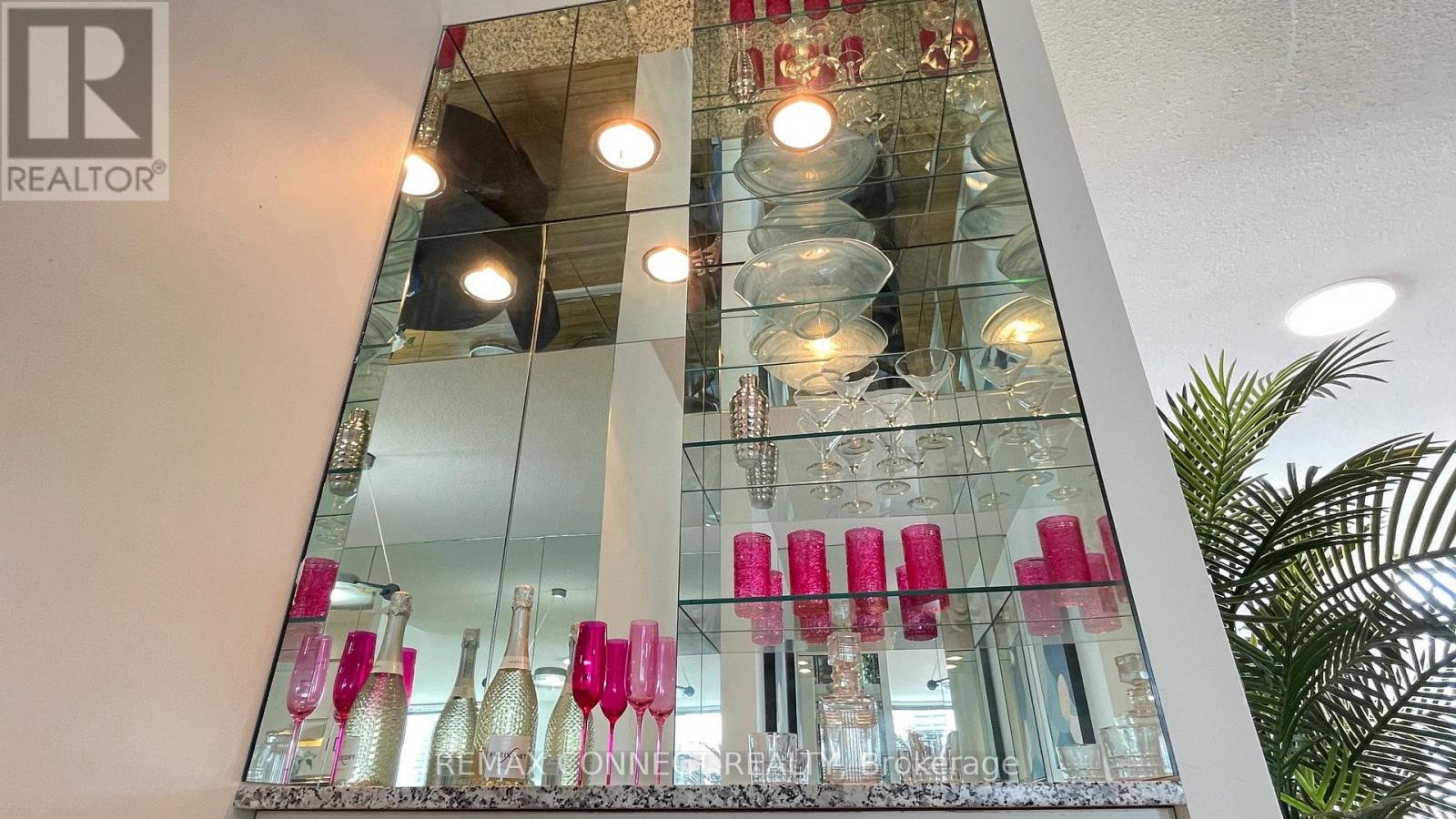 1002 - 47 St Clair Avenue W, Toronto, Ontario  M4V 3A5 - Photo 20 - C12673228