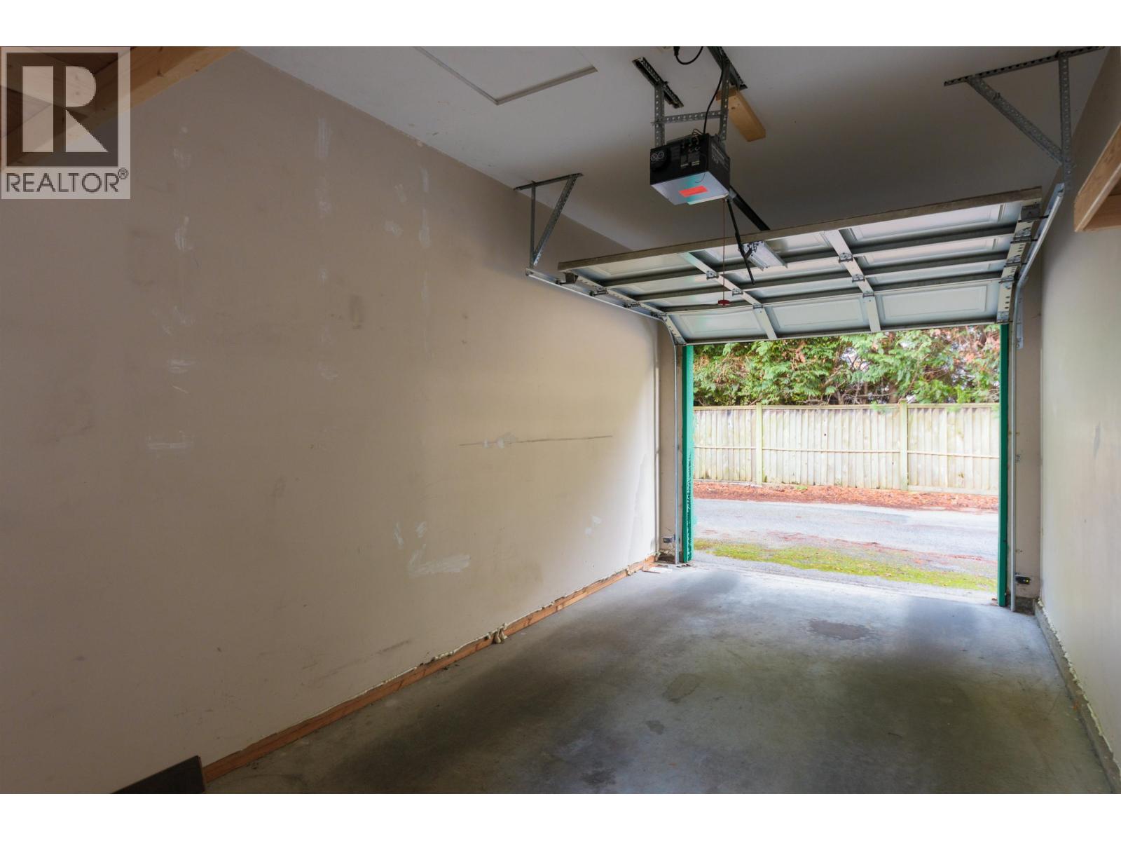 7668 Bennett Road, Richmond, British Columbia  V6Y 1N2 - Photo 25 - R3081000