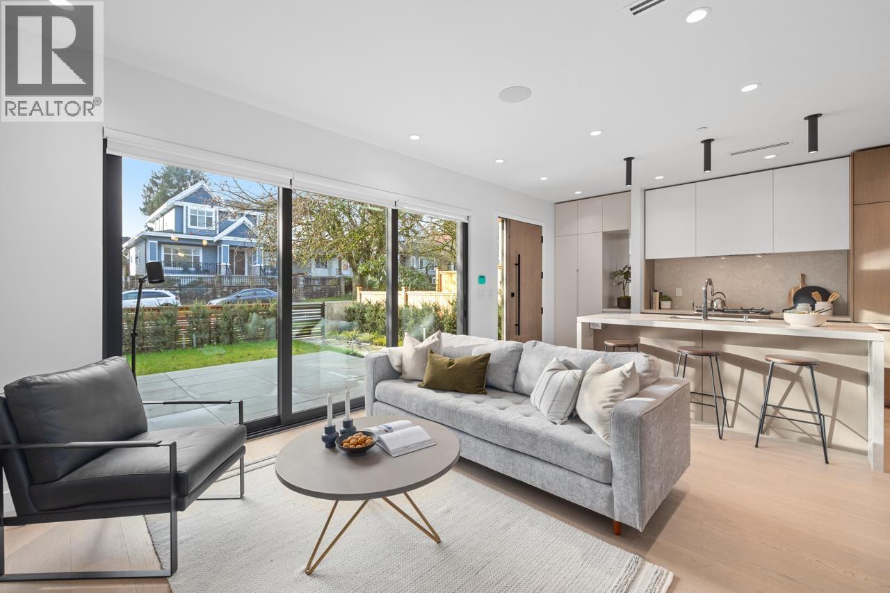 1 435 E 37th Avenue, Vancouver, British Columbia  V5W 1E8 - Photo 2 - R3081179