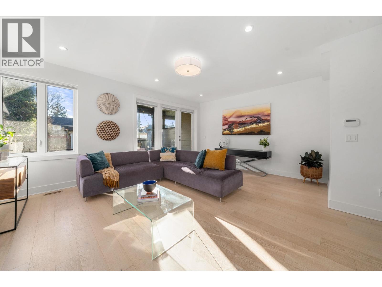 361 E 15th Street, North Vancouver, British Columbia  V7L 2R6 - Photo 13 - R3081200