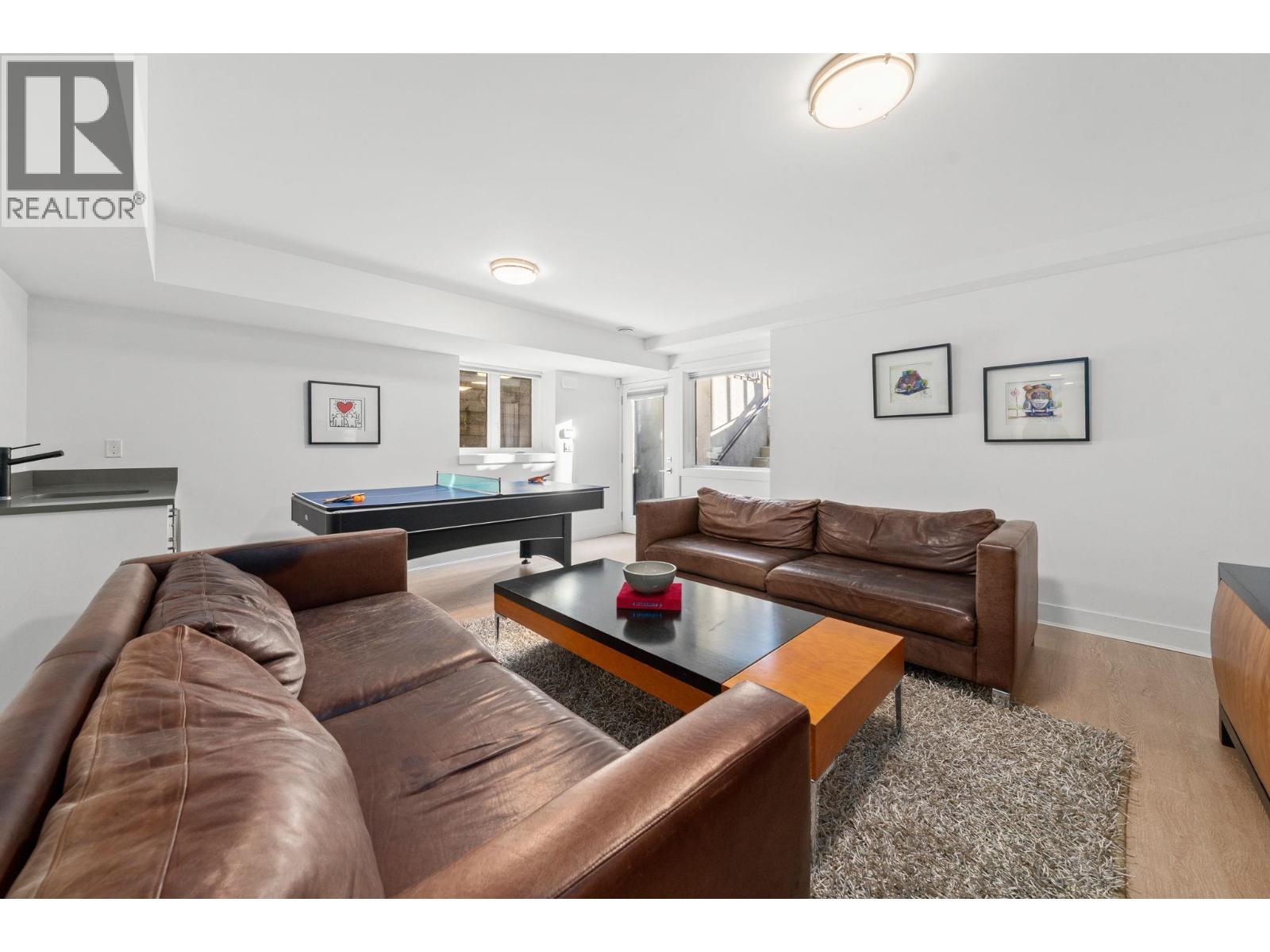 361 E 15th Street, North Vancouver, British Columbia  V7L 2R6 - Photo 33 - R3081200