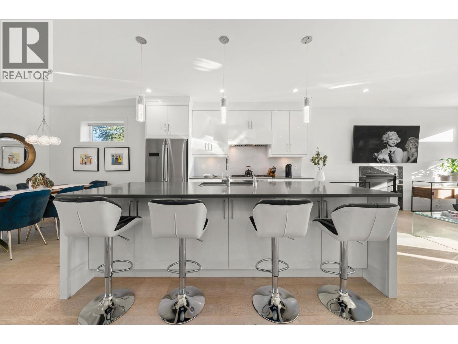 361 E 15th Street, North Vancouver, British Columbia  V7L 2R6 - Photo 7 - R3081200