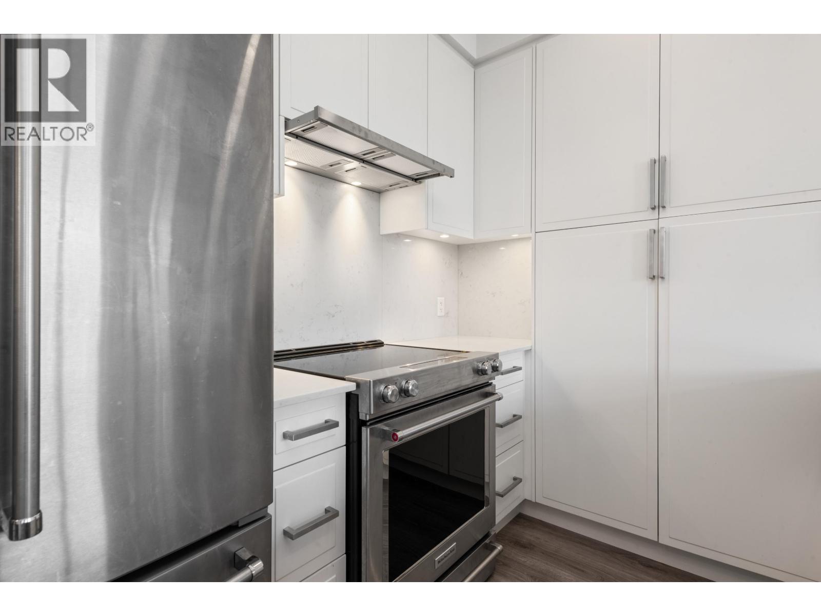 609 700 Clarke Road, Coquitlam, British Columbia  V3J 0K5 - Photo 3 - R3081214