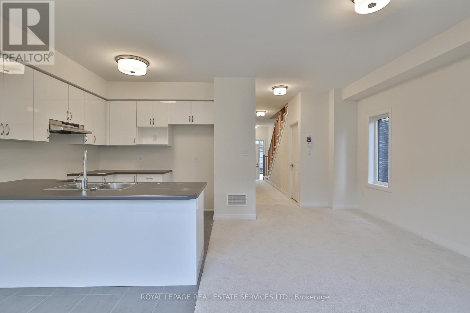 56 Mckernan Avenue, Brantford, Ontario  N3V 0B9 - Photo 7 - X12570076