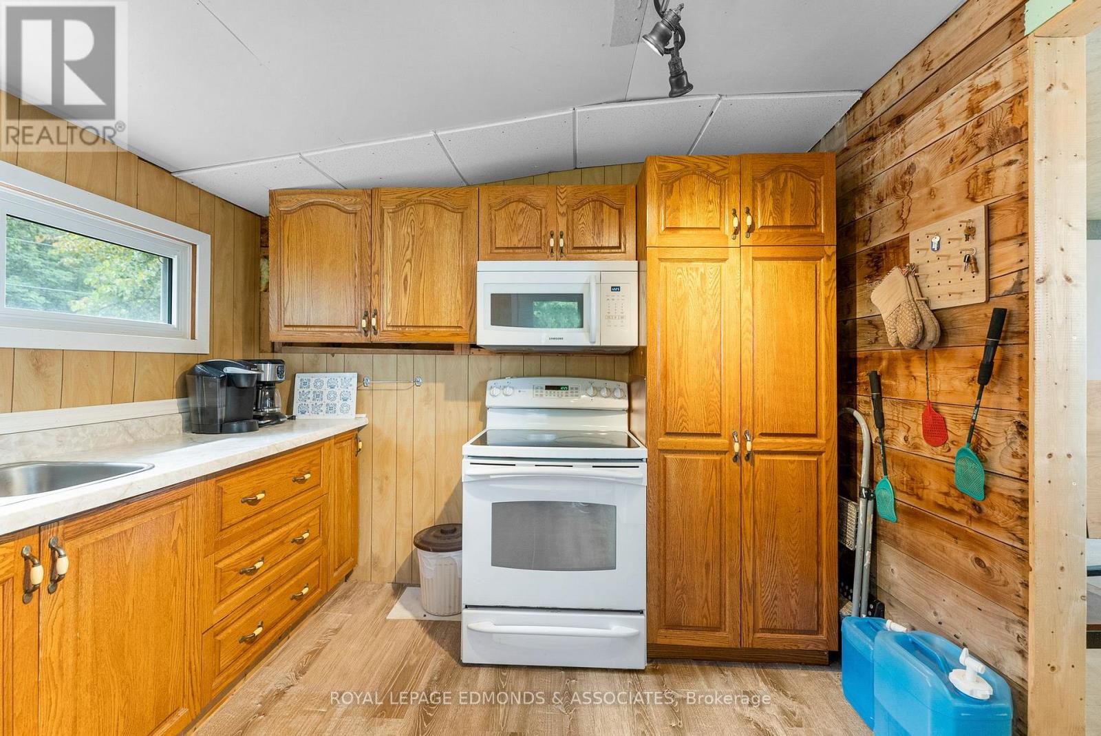 45 Greatview Trail, Whitewater Region, Ontario  K8A 6W2 - Photo 7 - X12386675