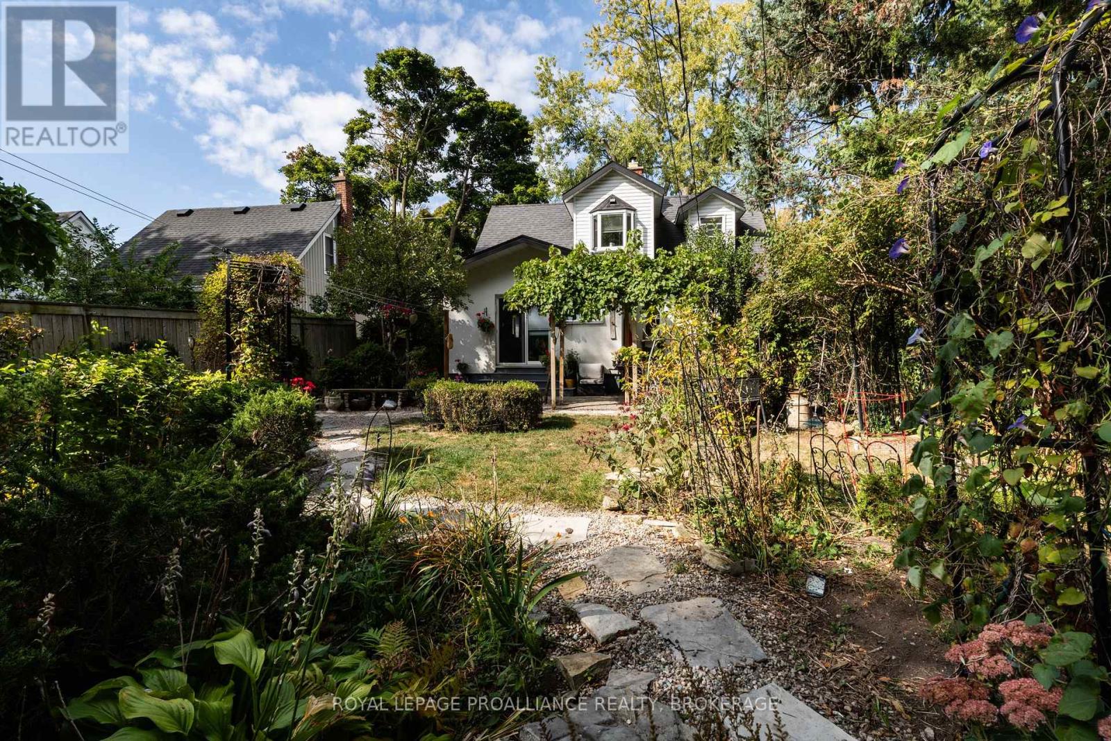 337 Palace Road, Kingston, Ontario  K7L 4T4 - Photo 32 - X12712550