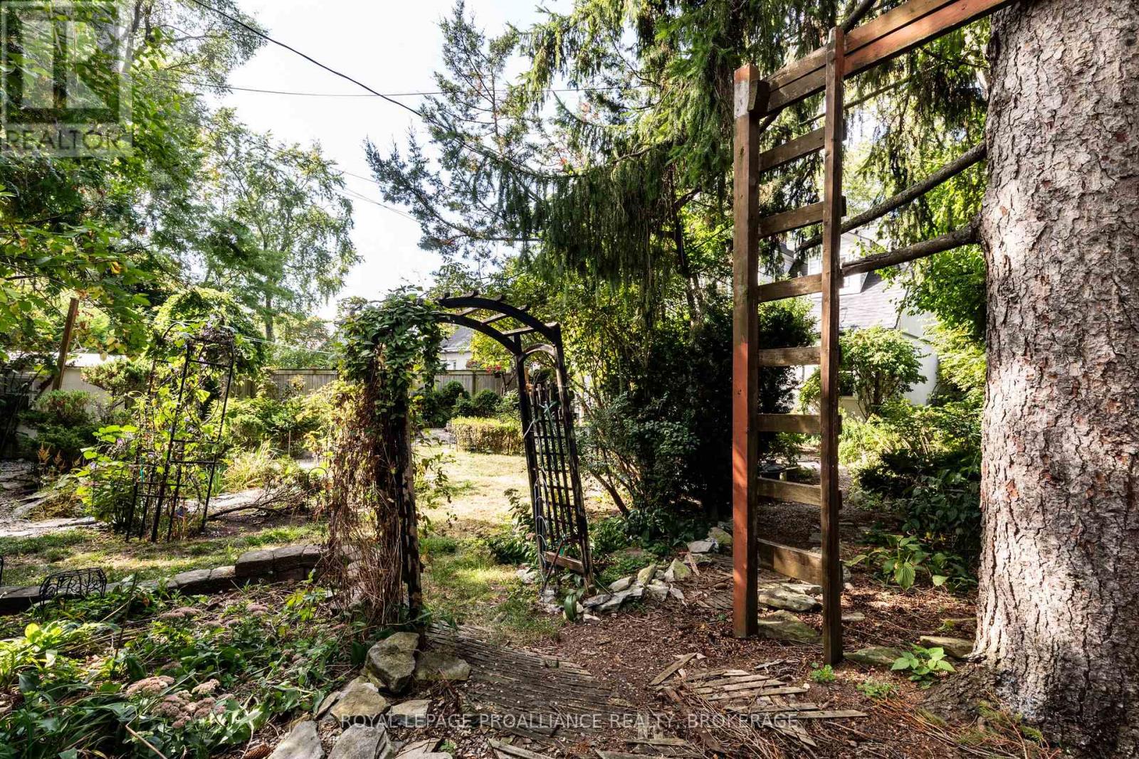 337 Palace Road, Kingston, Ontario  K7L 4T4 - Photo 33 - X12712550