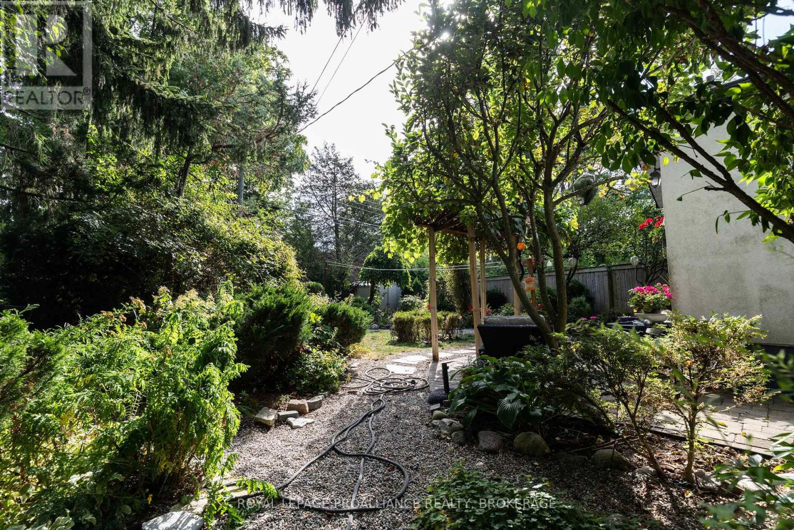 337 Palace Road, Kingston, Ontario  K7L 4T4 - Photo 35 - X12712550