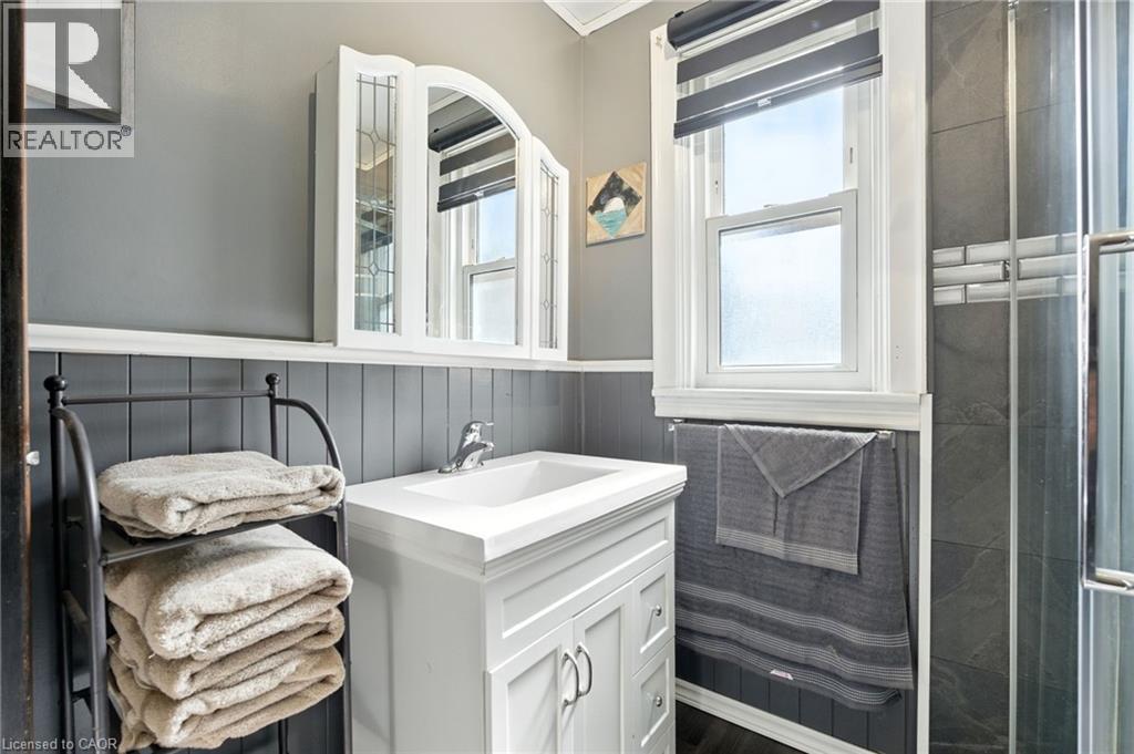 313 Graham Avenue S, Hamilton, Ontario  L8K 2M7 - Photo 24 - 40775070