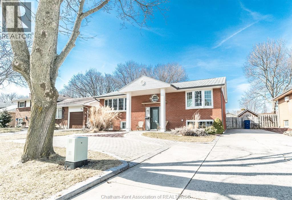 81 Lancefield Place, Chatham, Ontario  N7L 2M2 - Photo 3 - 26001145