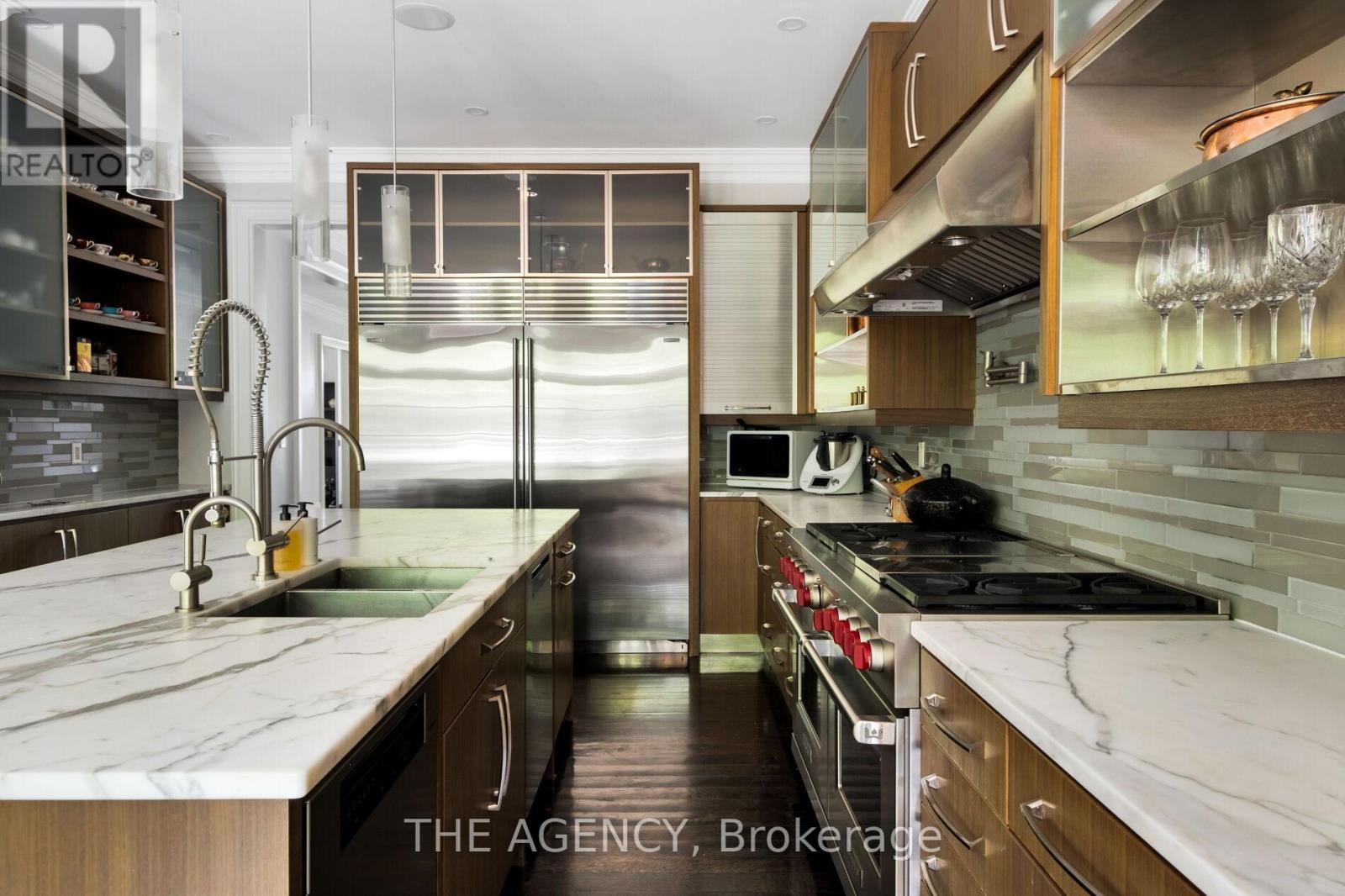 190 Forest Hill Road, Toronto, Ontario  M5P 2N4 - Photo 16 - C12712660