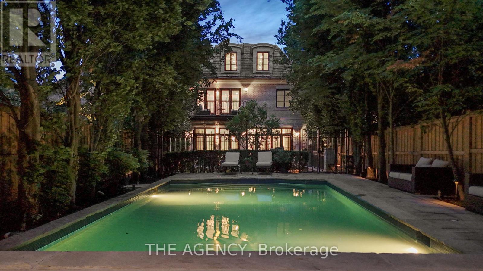 190 Forest Hill Road, Toronto, Ontario  M5P 2N4 - Photo 2 - C12712660