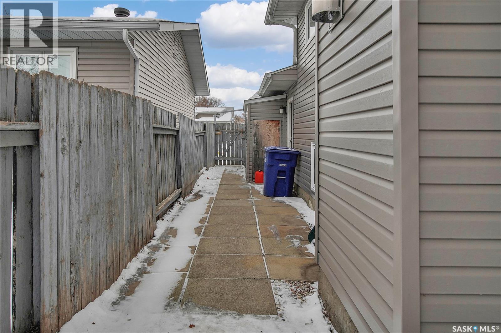 338 Armstrong Way, Saskatoon, Saskatchewan  S7N 3M8 - Photo 29 - SK027106