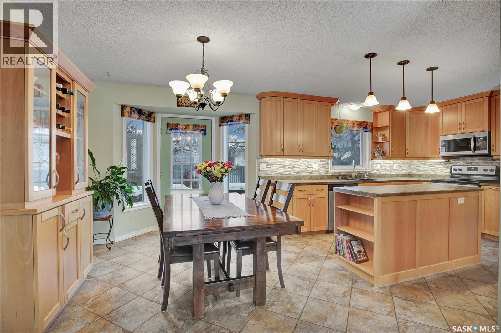 338 Armstrong Way, Saskatoon, Saskatchewan  S7N 3M8 - Photo 6 - SK027106