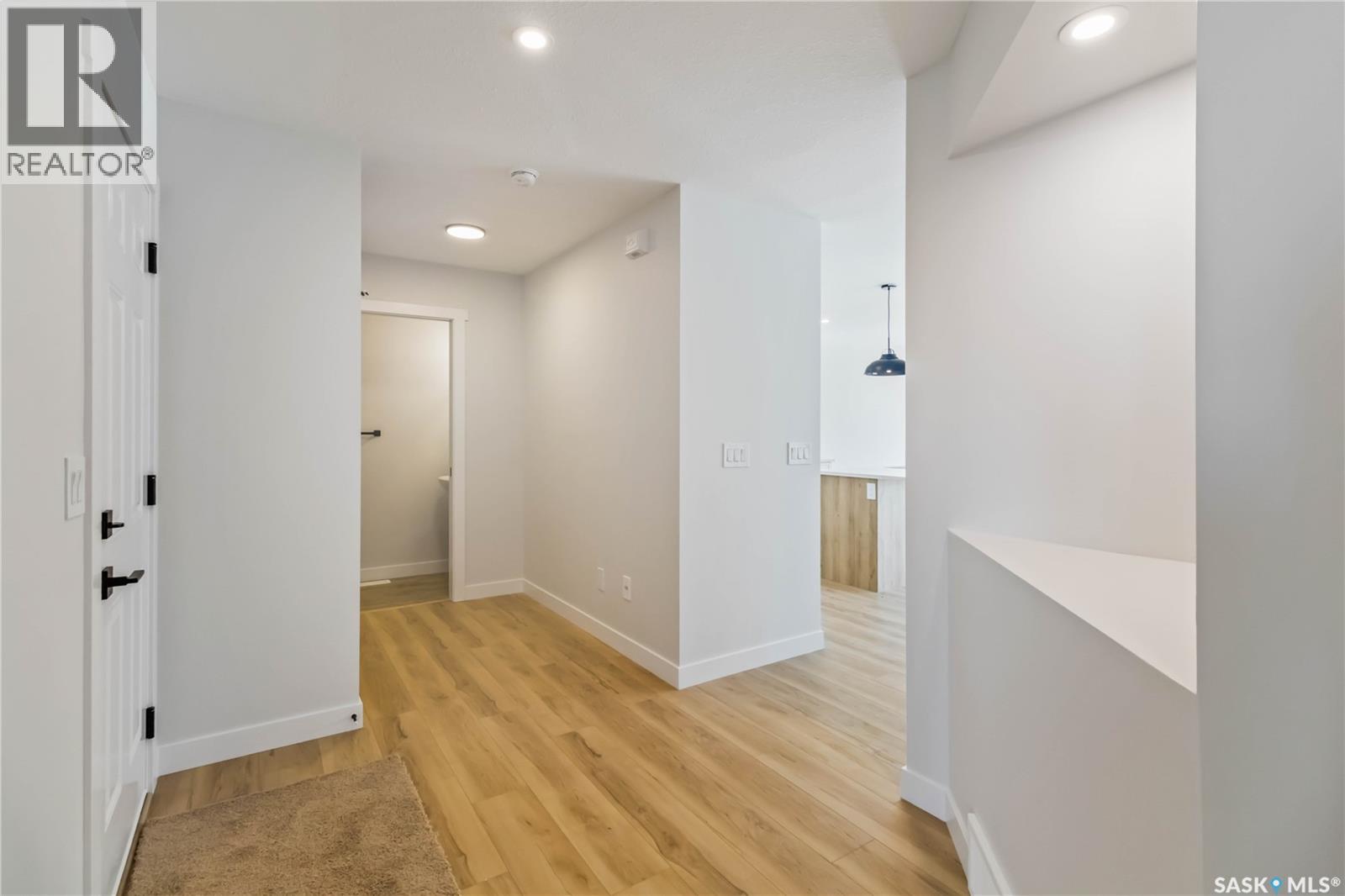 326 Katz Avenue, Saskatoon, Saskatchewan  S7V 1Y6 - Photo 4 - SK027099