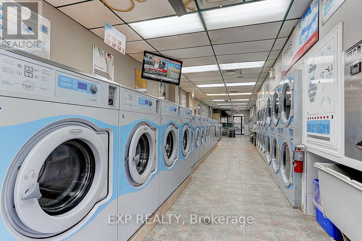 600 Parliament Street, Toronto, Ontario  M4X 1R2 - Photo 25 - C12712802