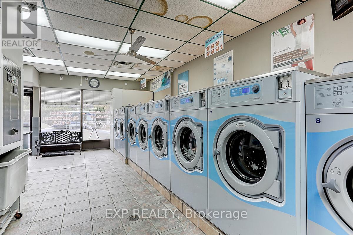 600 Parliament Street, Toronto, Ontario  M4X 1R2 - Photo 9 - C12712810