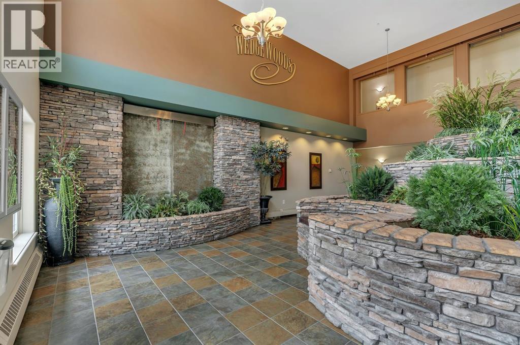 202, 10 Discovery Ridge Close Sw, Calgary, Alberta  t3h 5x3 - Photo 19 - A2280477