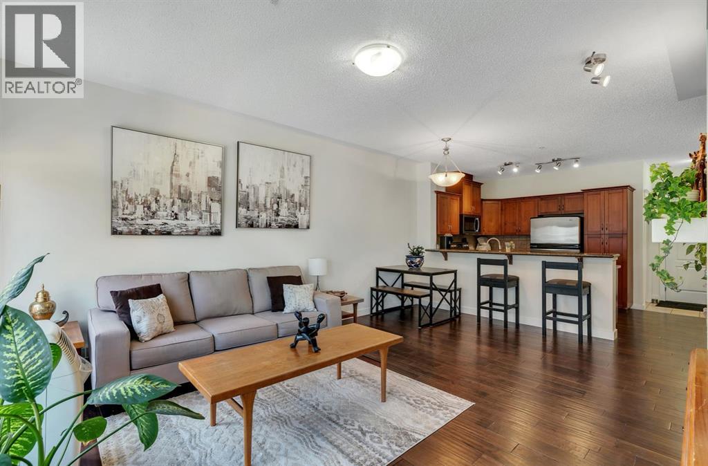 202, 10 Discovery Ridge Close Sw, Calgary, Alberta  t3h 5x3 - Photo 4 - A2280477