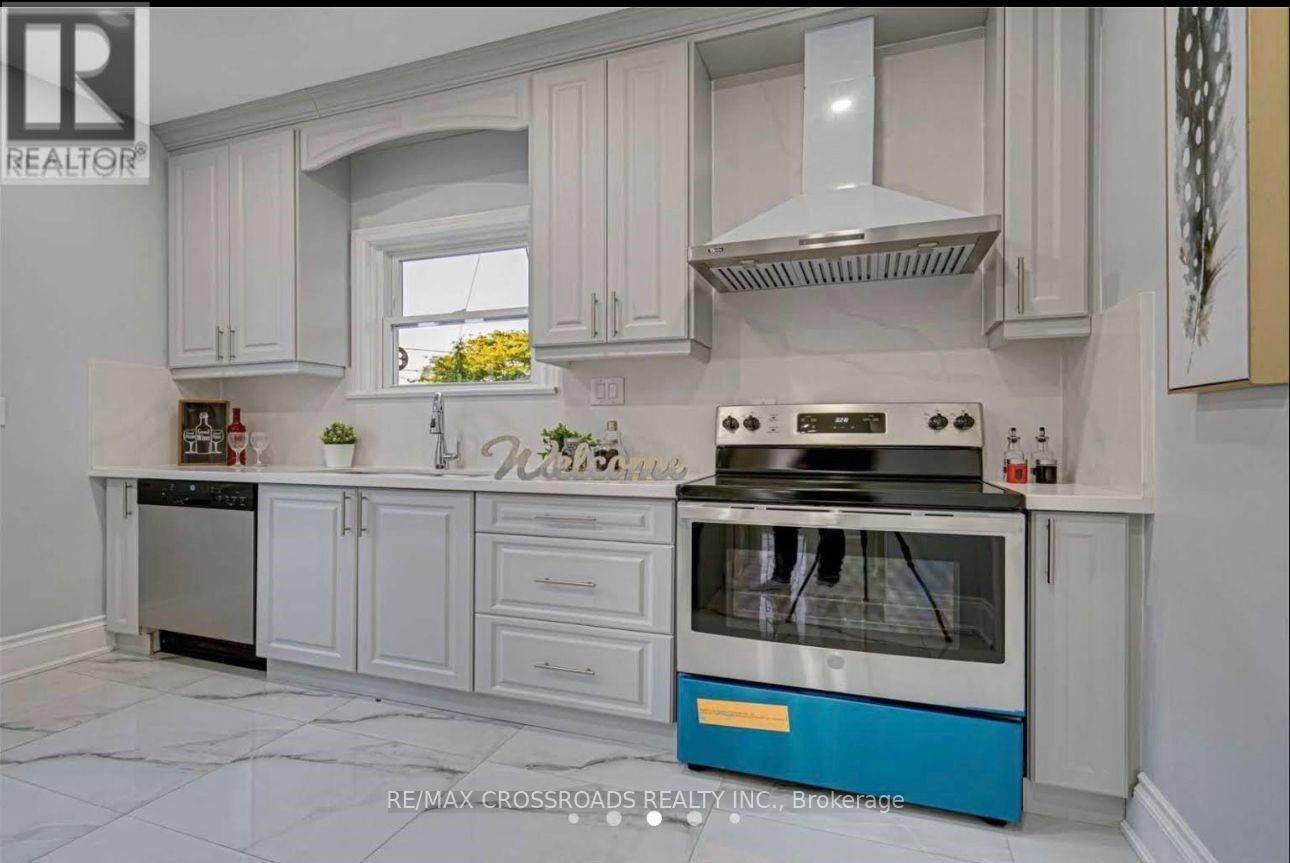 Main/upper - 144 Conant Street, Oshawa, Ontario  L1H 3R8 - Photo 4 - E12712796